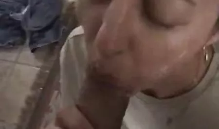 Два хлопчика секс з супер порно панчохи мамою, грати з
